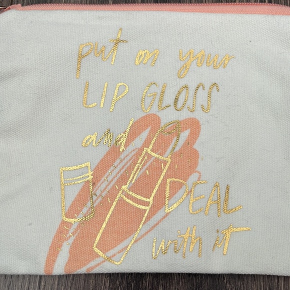 Makeup Bag - Picture 2 of 6